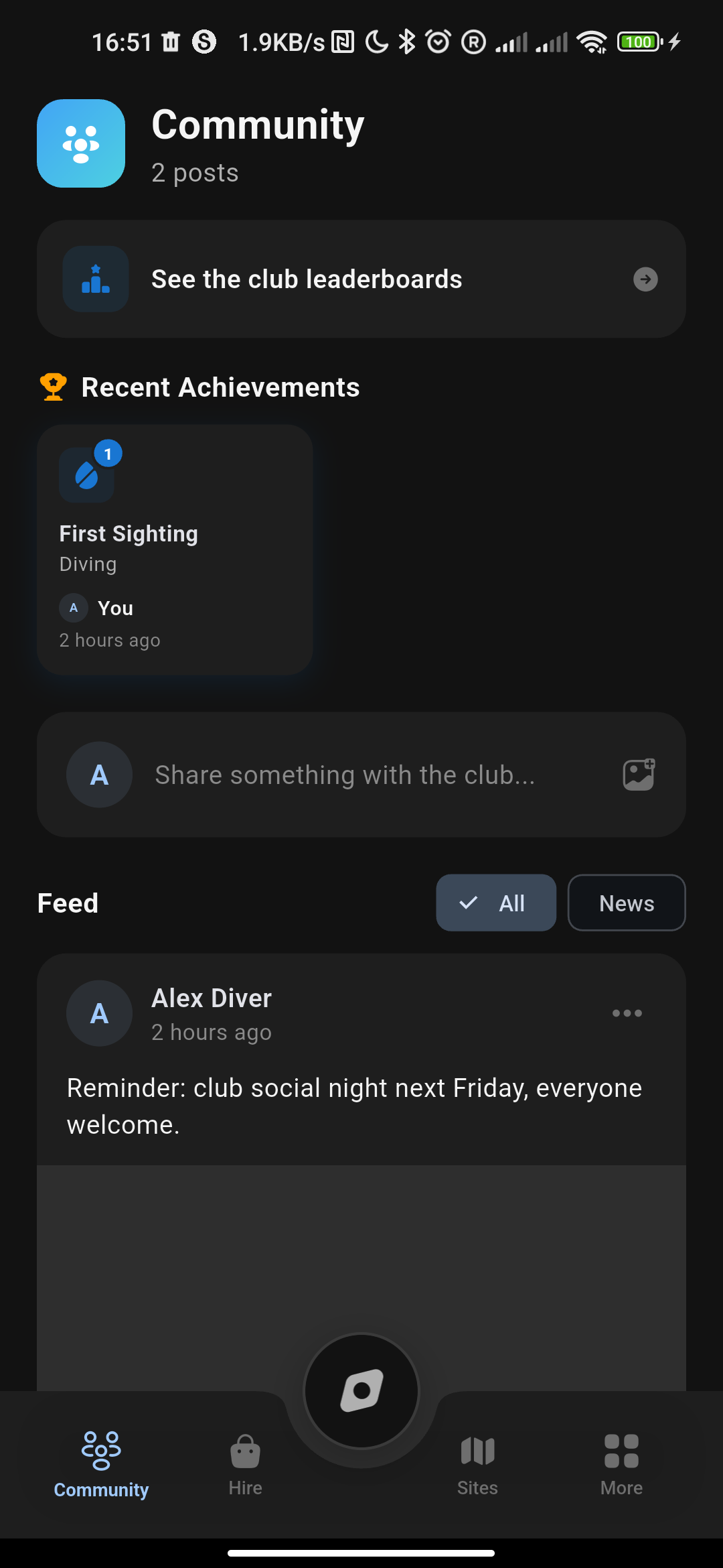 DiveVerse club community feed showing dive reports and photos